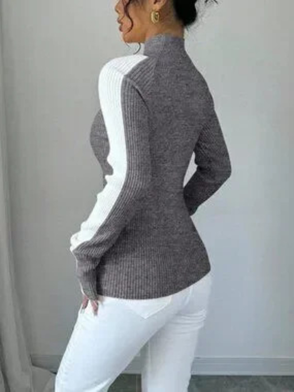 Grey Cozy Women's Stand Collar Contrast Raglan Sleeve Fitted Minimalist Sweater